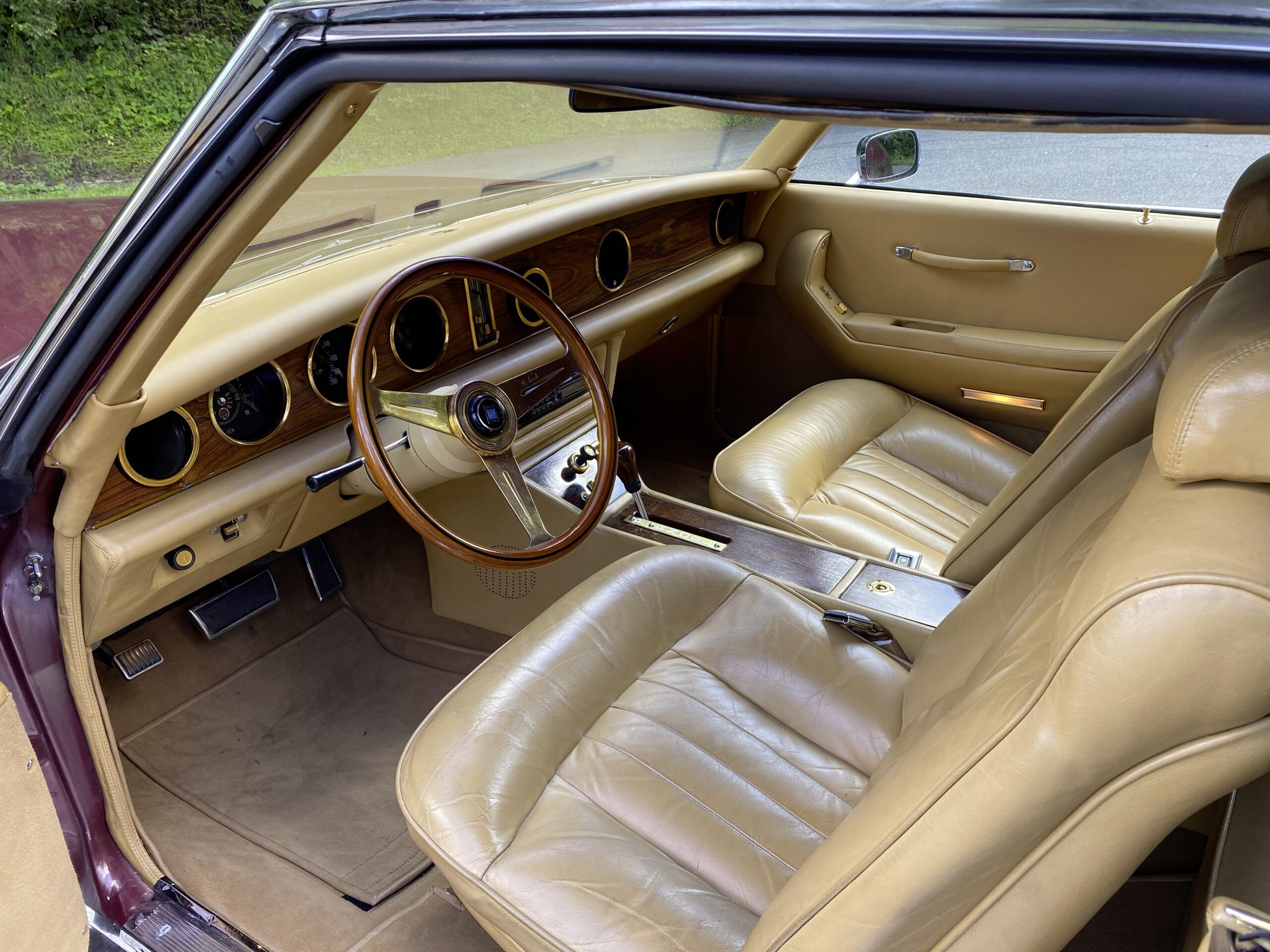 STUTZ BLACKHAWK