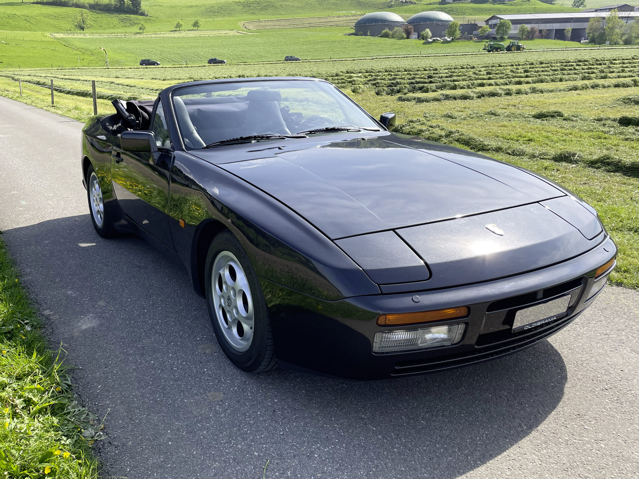Porsche 944