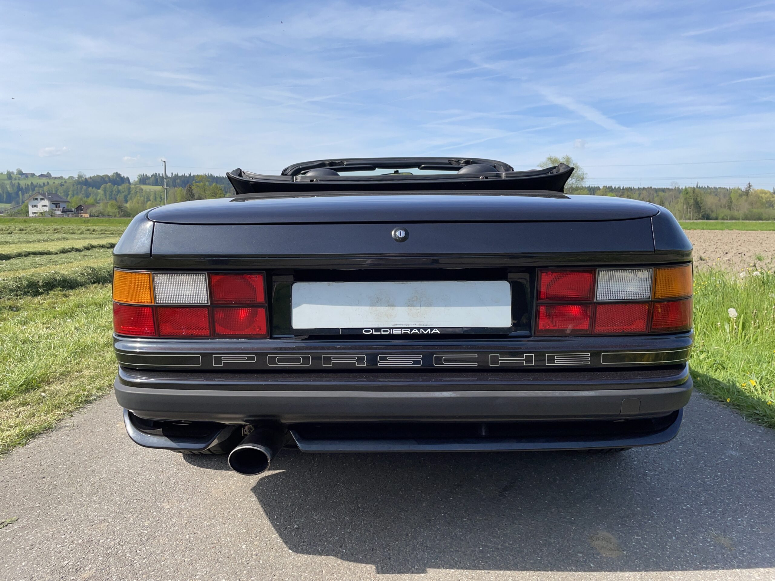 Porsche 944