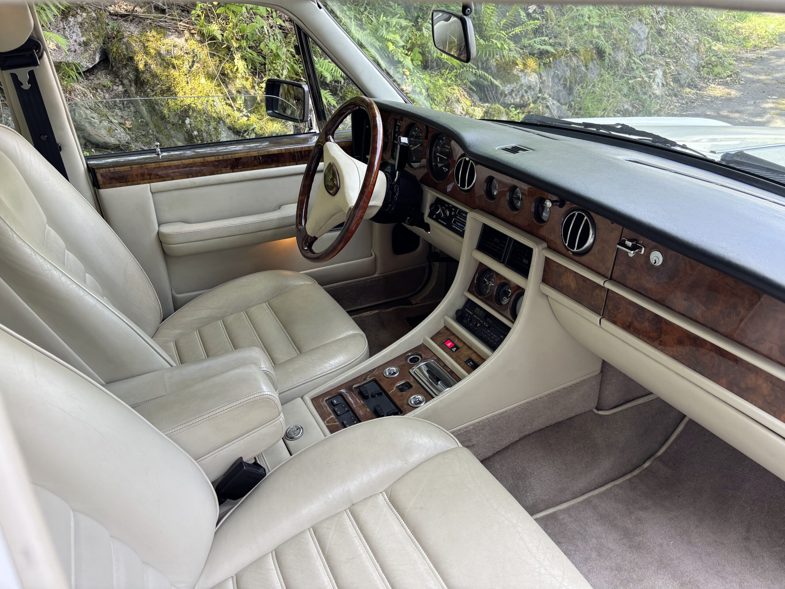 1987, Bentley Turbo R LWB